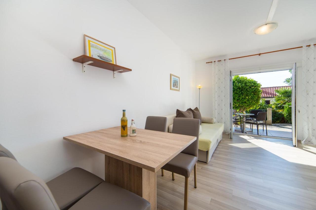 Apartments Color 브리스트 외부 사진